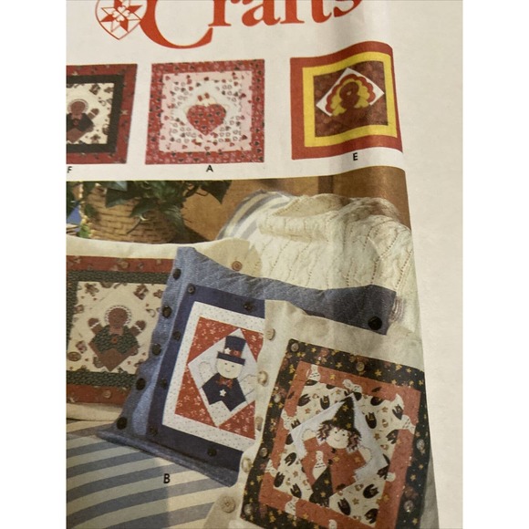 UNCUT Simplicity 7879 Pillow Sham & 7 Seasonal Button Panels Sewing Pattern - Picture 4 of 7